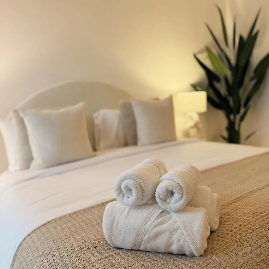 Otolo Homes 2 Bedroom Apartment Including Free Yas Theme Park Tickets